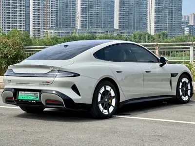 Xiaomi SU7