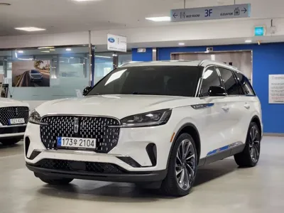 Lincoln Aviator