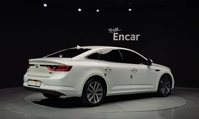 Renault-KoreaSamsung SM6