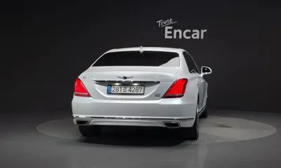 Genesis EQ900