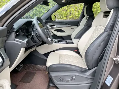 Audi Q6