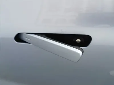 eπ Nano 01