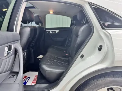 Infiniti FX