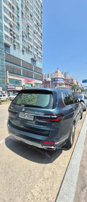 BMW X7