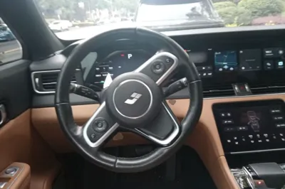 Li Auto ONE