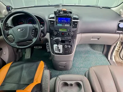 Kia Canival