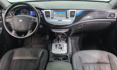 Hyundai Genesis