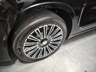 Nio ES8