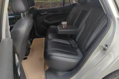Roewe ei5