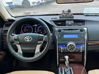 Toyota Reiz