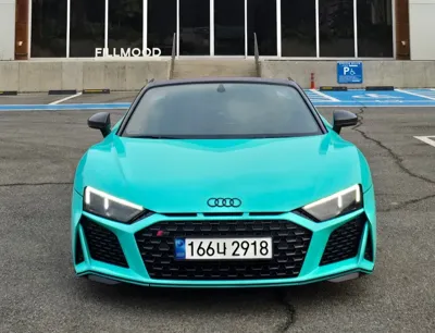 Audi R8