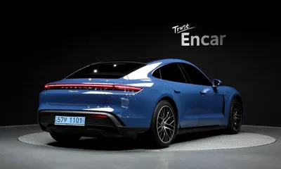 Porsche Taycan