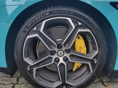 Xiaomi SU7