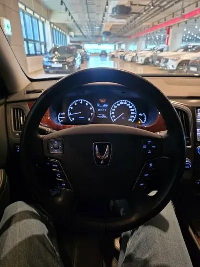 Hyundai Equus