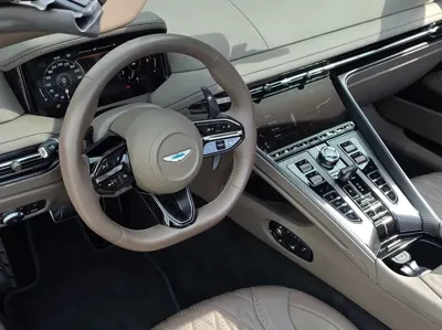 Astonmartin DB12