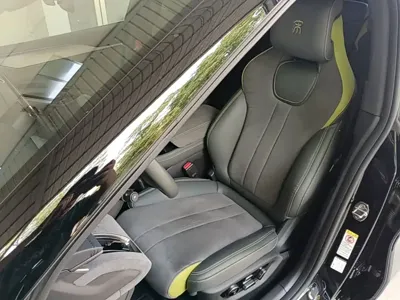 BYD L EV