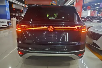 Volkswagen ID.6 Crozz