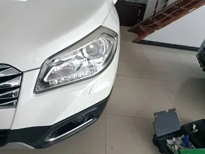 Suzuki S-Cross