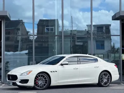 Maserati Quattroporte
