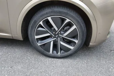 Li Auto L9