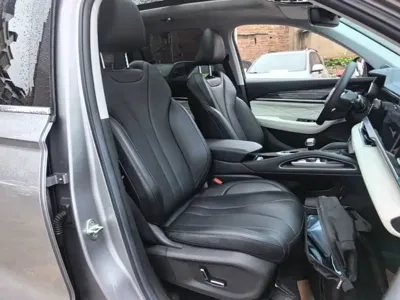 Geely Xingyue L