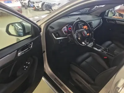 Roewe RX5