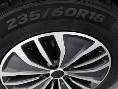BAIC X7