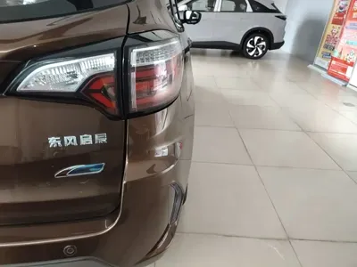 Venucia T70