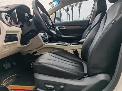 BAIC EU5
