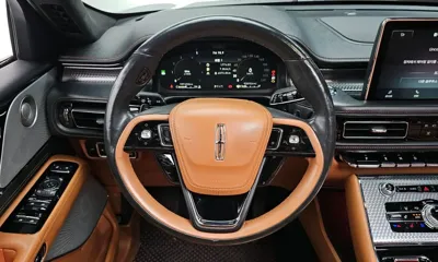 Lincoln Aviator