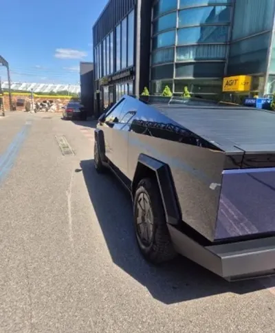 Tesla Cybertruck
