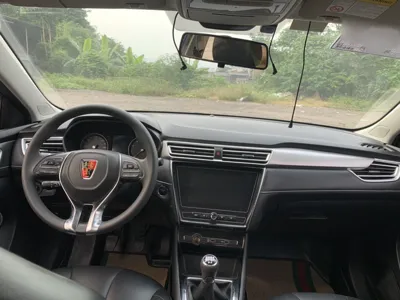 Roewe i5