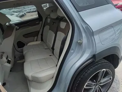 Geely ICON