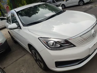 Dongfeng Aeolus E70