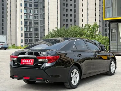 Toyota Reiz