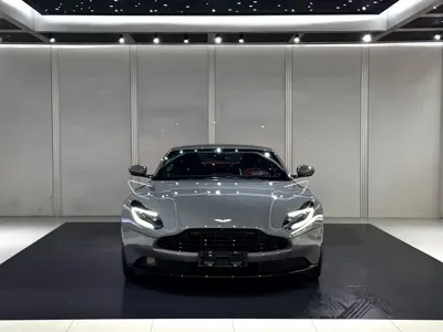 Aston Martin DB11