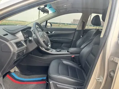 Geely Emgrand GS