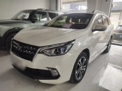 Venucia T70