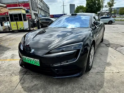 Yangwang Yangwang U7