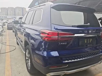 Roewe RX8