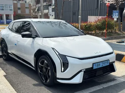 Kia EV4