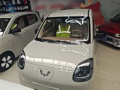 Wuling MINIEV