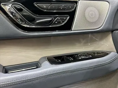 Lincoln Navigator
