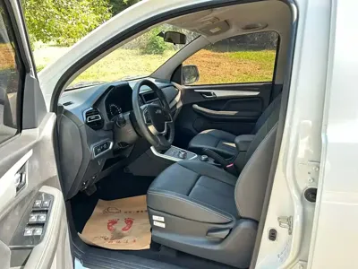 Isuzu RE-MAX Ruimai
