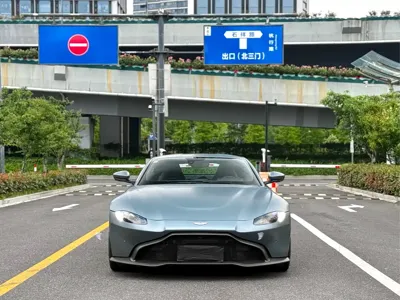 Aston Martin V8 Vantage