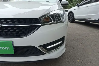Chery Arrizo 5