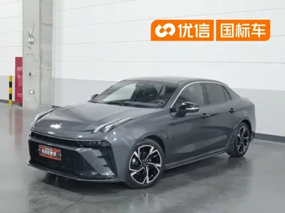Lynk & Co 03