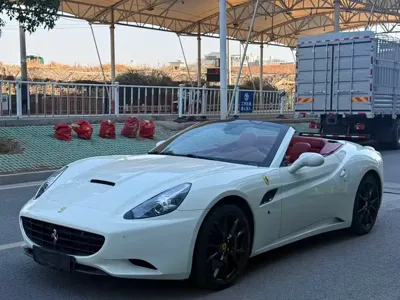 Ferrari California T