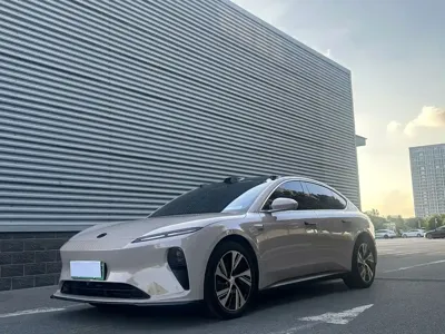 Nio ET5