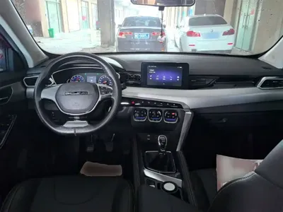 BAIC X3